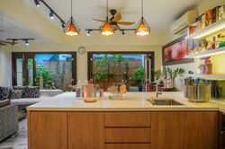 Kew Gate (D16), Terrace #459684671